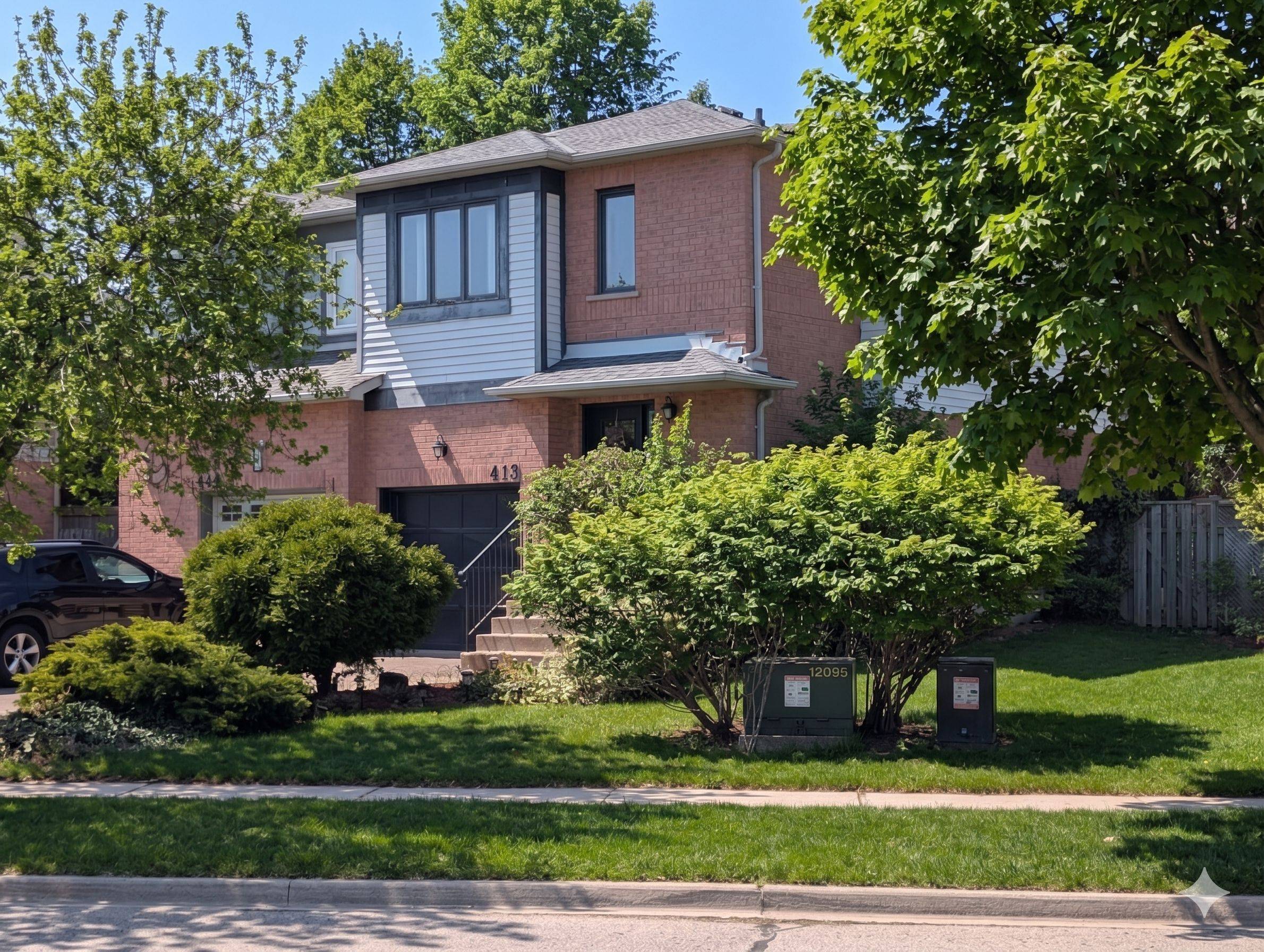 413 Levanna LN, Oakville, ON L6H 6B8