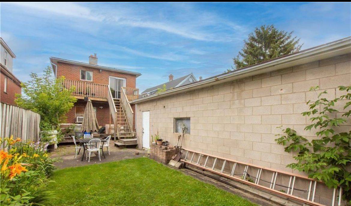 39 Park ST, Welland, ON L3B 4M3