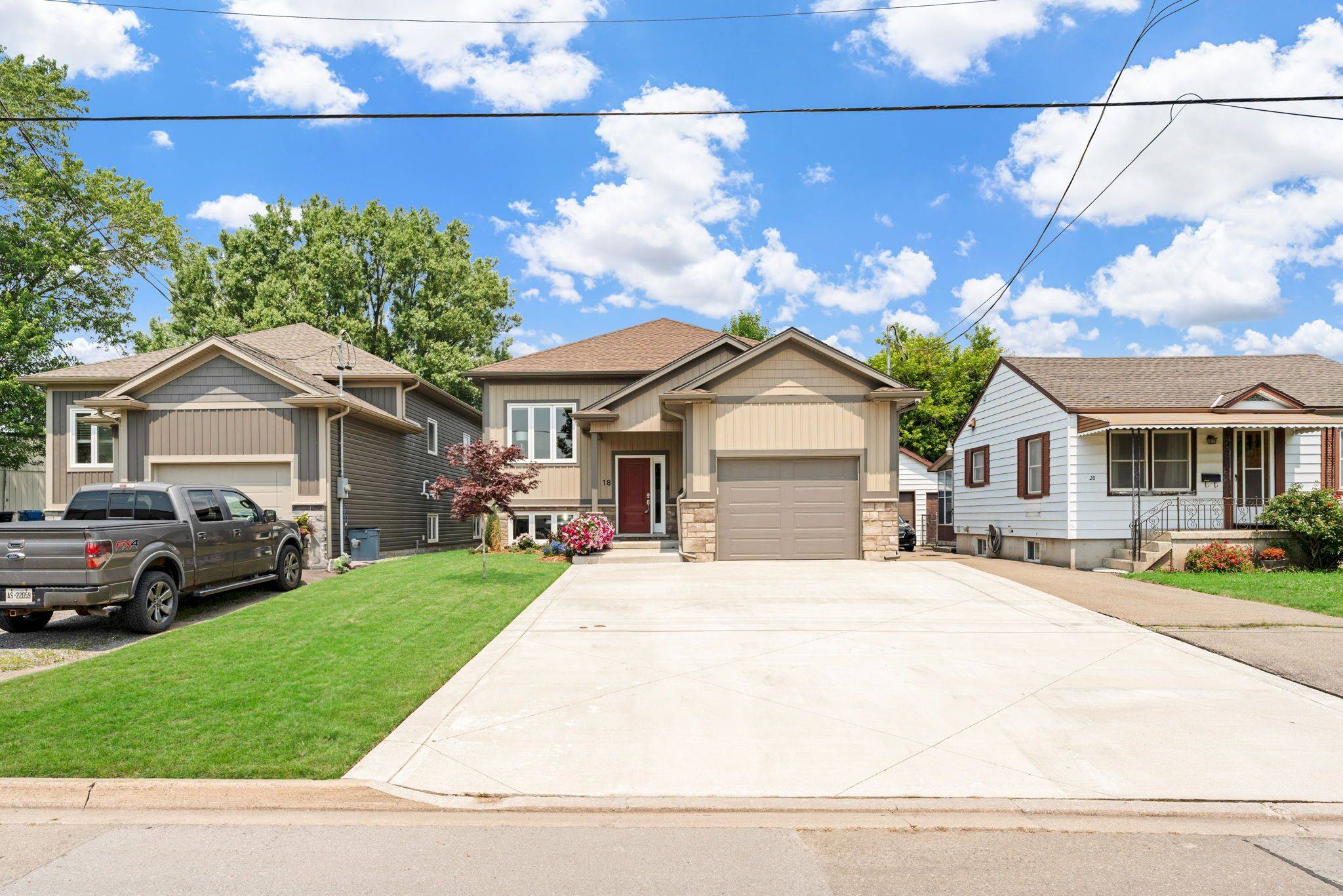 18 Erie ST, Welland, ON L3B 5J7