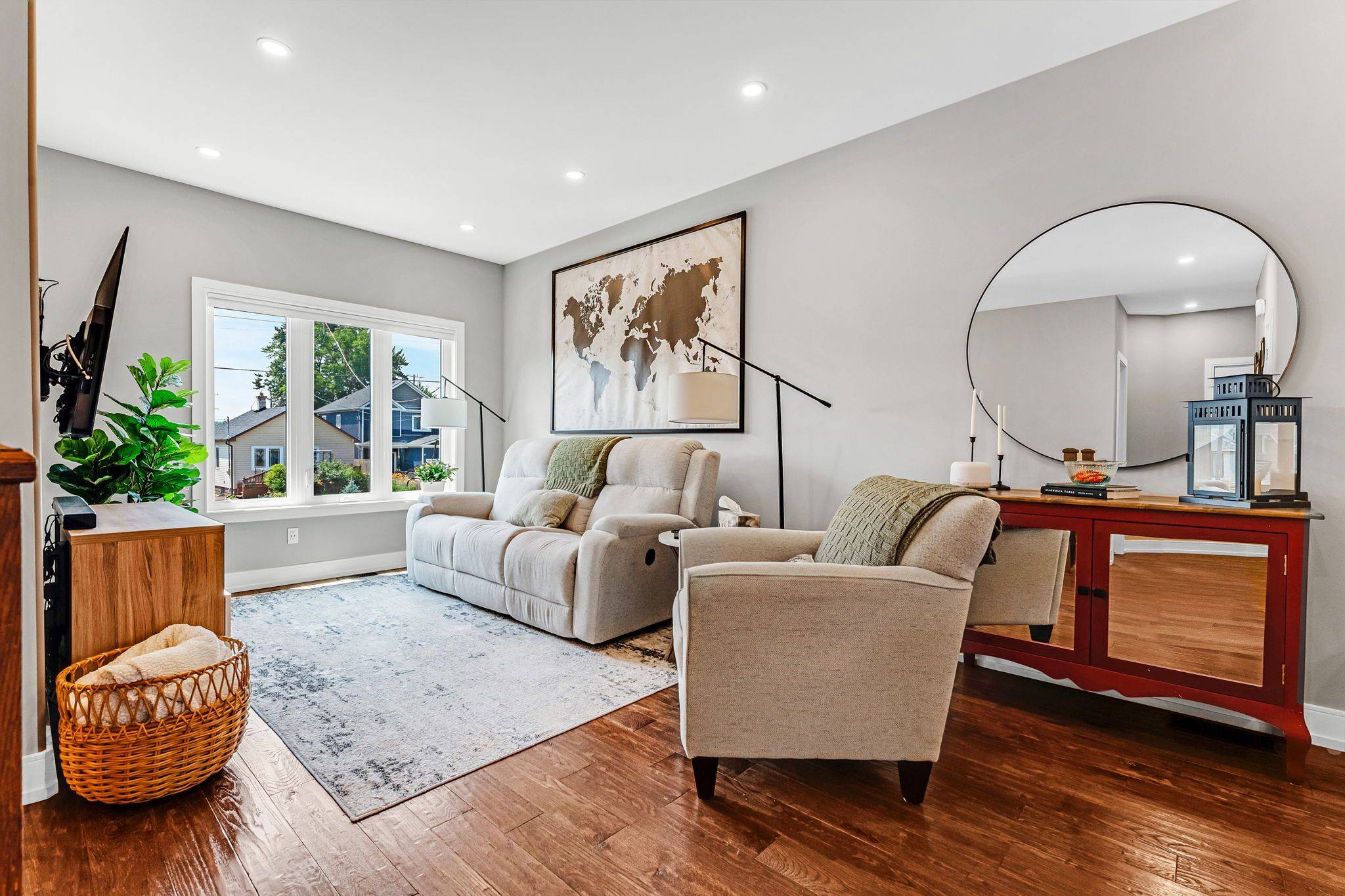 18 Erie ST, Welland, ON L3B 5J7