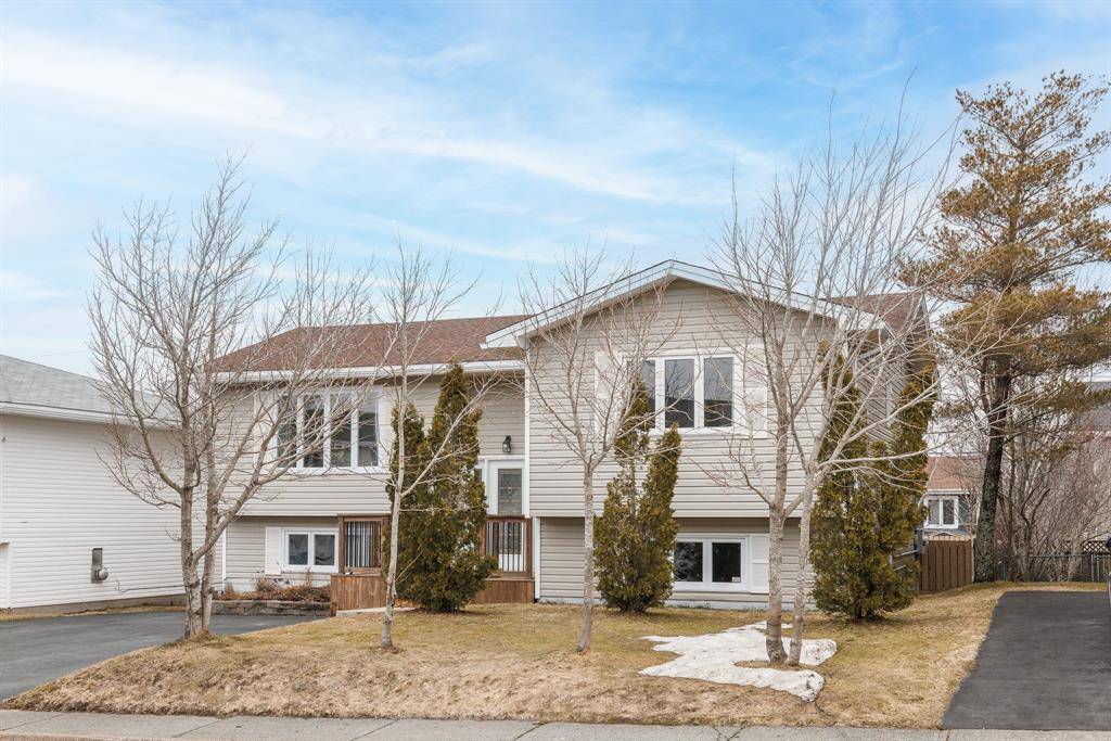 26 Wabush Place, St. John's, NL A1E 5W1