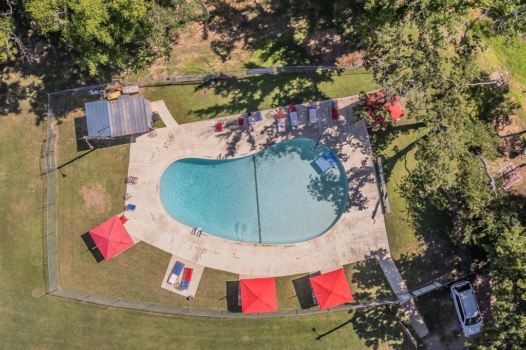 105 Red Oak Street, Alvarado, TX 76009