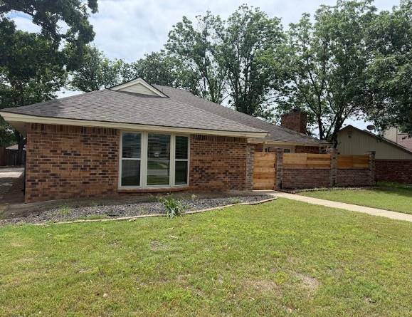 2109 Oakmeadow Street, Bedford, TX 76021