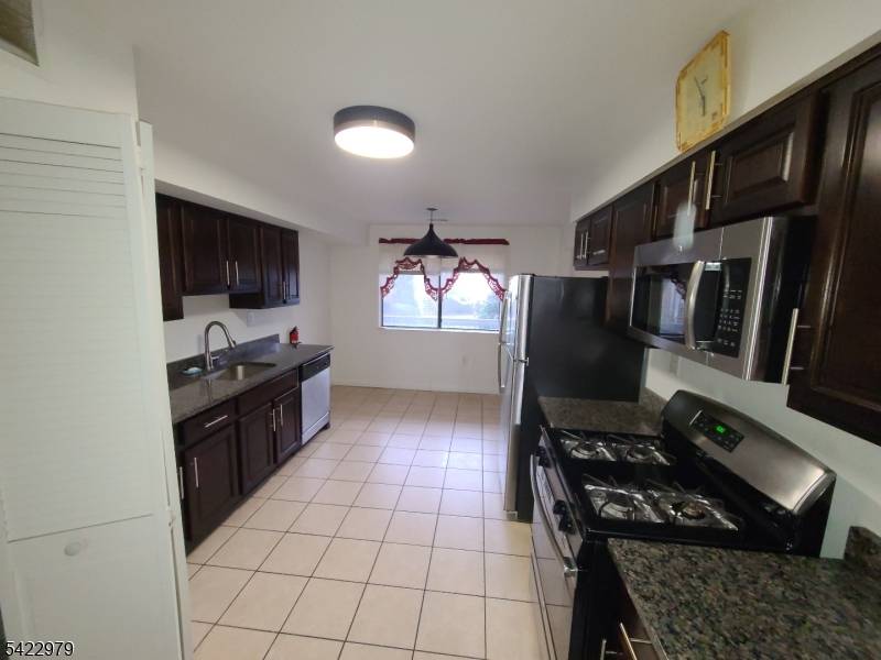 1504 Edison Glen Ter #1504, Edison Twp., NJ 08837