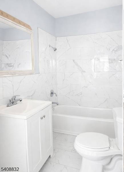 711 E 18Th St, Paterson City, NJ 07501