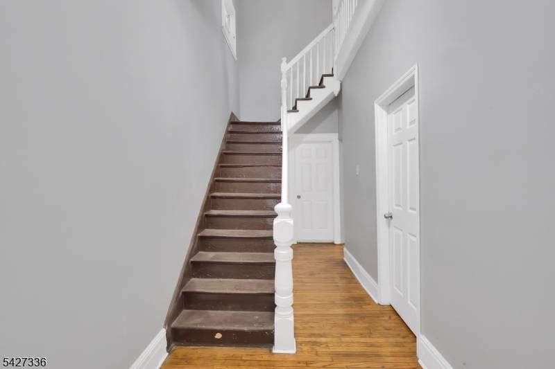 106 S 11Th St, Newark City, NJ 07107