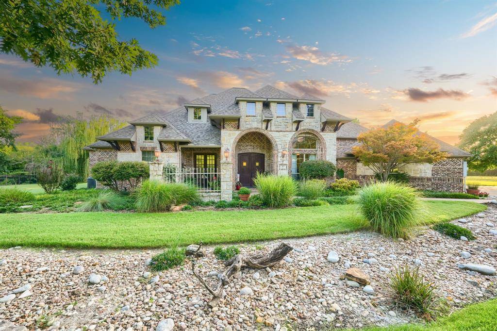 105 Dalview Drive, Forney, TX 75126