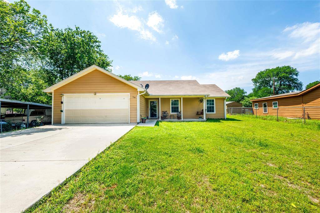 104 Richard Lane, Azle, TX 76020