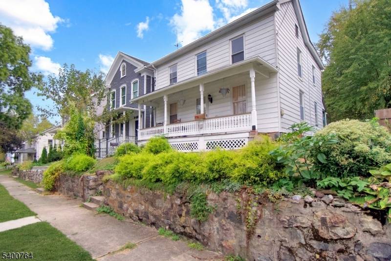 121 Wall Street, Belvidere Twp., NJ 07823