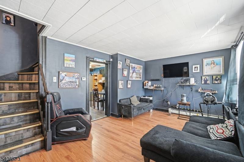 191 Cambridge Ave, Garfield City, NJ 07026