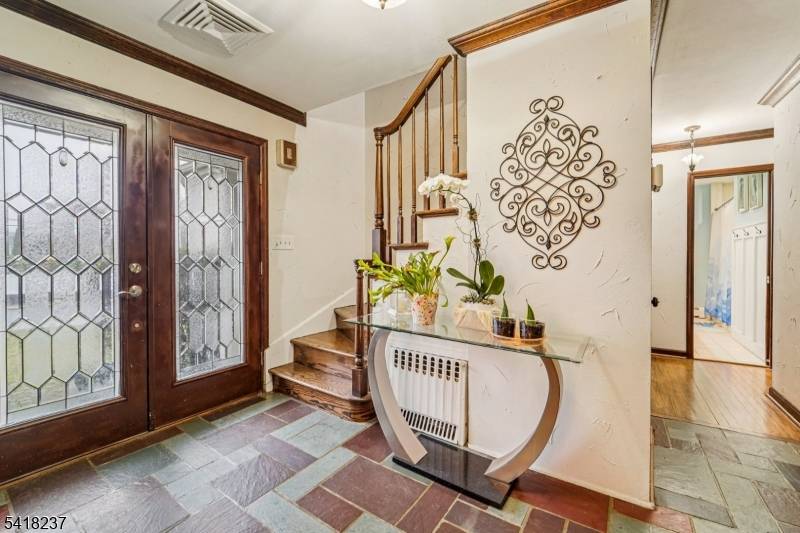 51 Catherine St, Bloomingdale Boro, NJ 07403