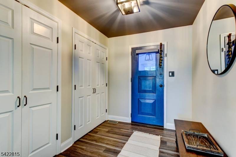 9 Zion Rd, East Amwell Twp., NJ 08525