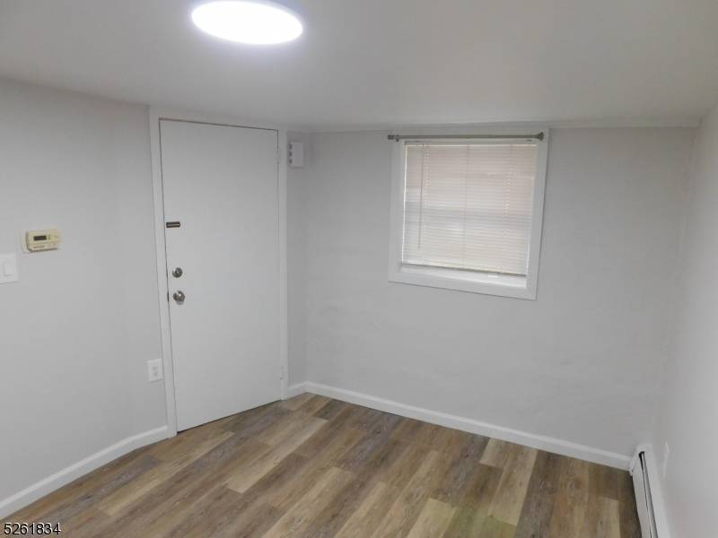 65 W 19Th St #1, Bayonne City, NJ 07002