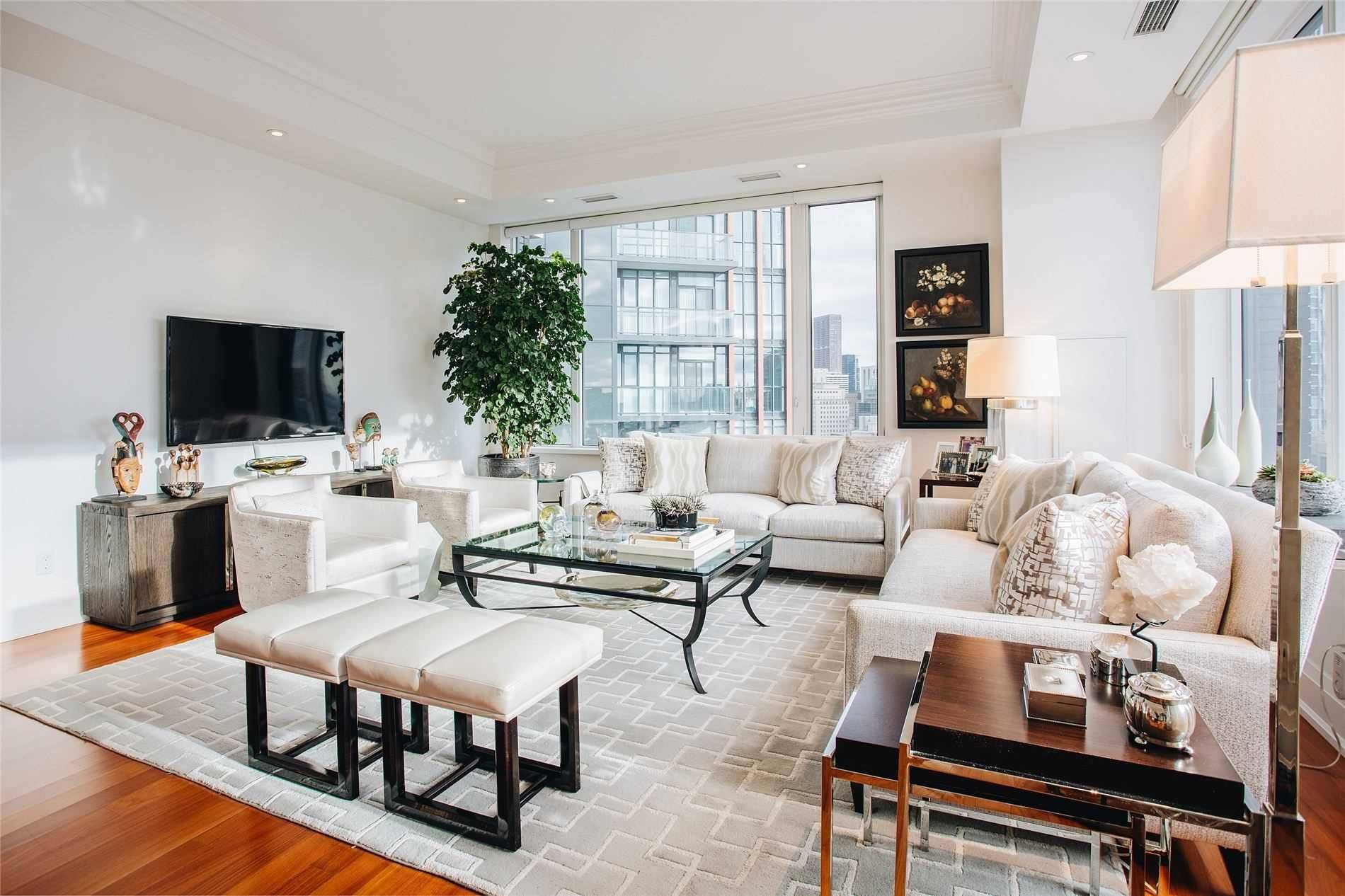 88 Davenport RD #1602, Toronto C02, ON M5R 0A5