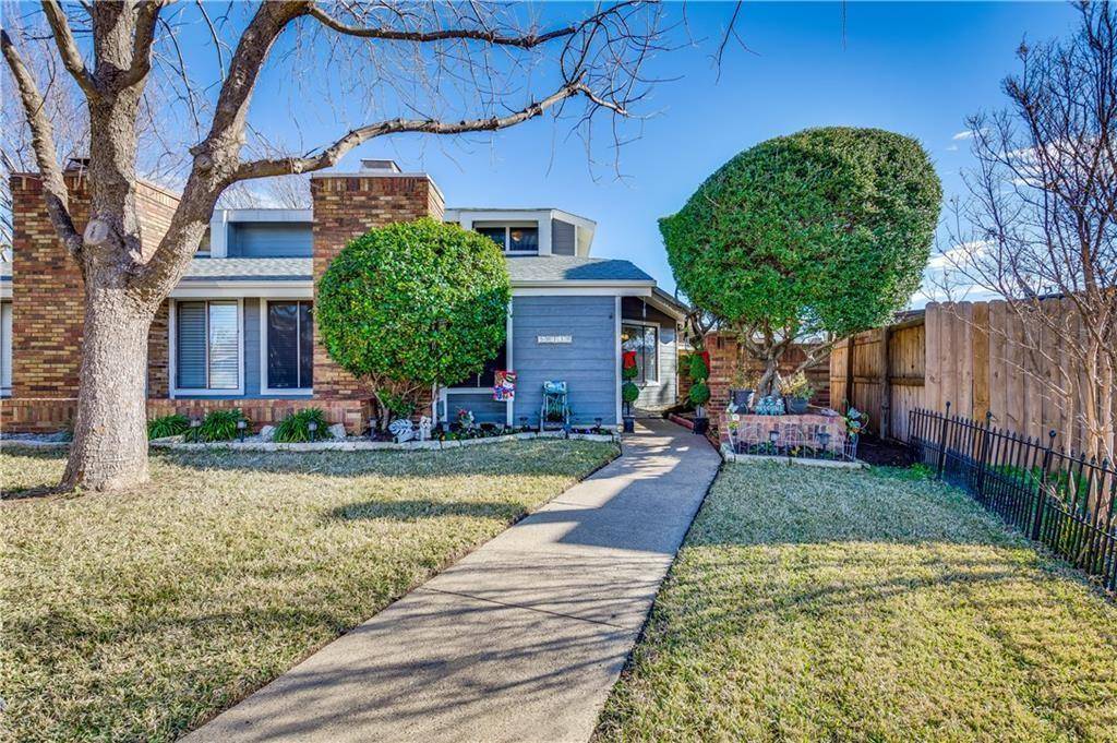 513 Hunters Glen Street, Lewisville, TX 75067