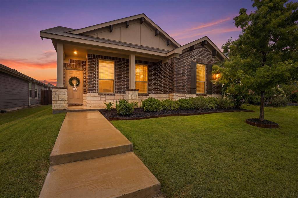 2820 Bursera Lane, Fort Worth, TX 76108