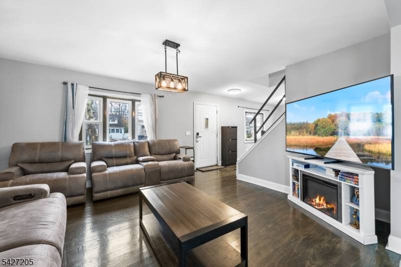 355 Hunter Ave, Scotch Plains Twp., NJ 07076