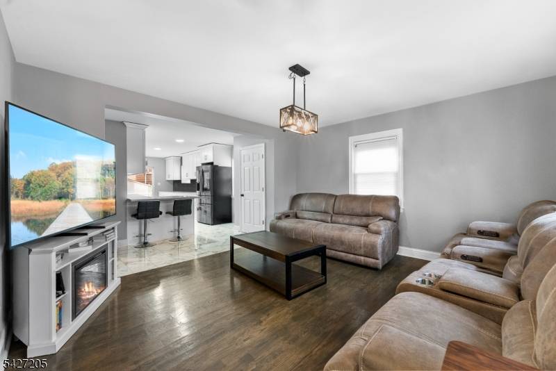 355 Hunter Ave, Scotch Plains Twp., NJ 07076