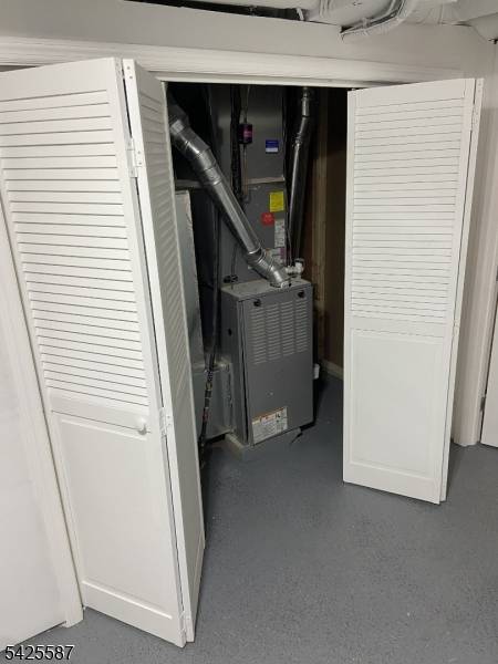 271 Valley Rd, Clark Twp., NJ 07066