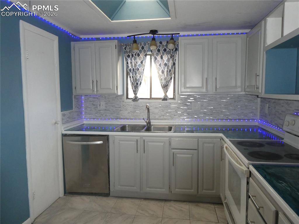 312 Ute AVE, Simla, CO 80835
