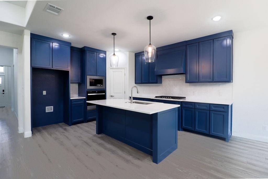 2613 Chestnut Avenue, Fort Worth, TX 76164