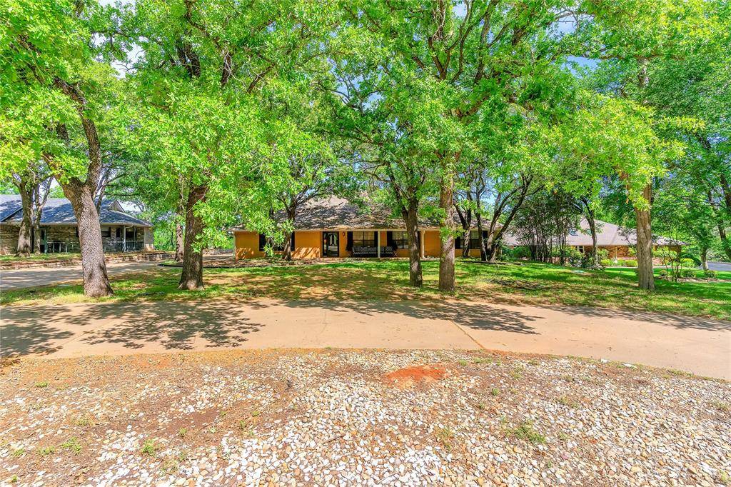 6212 Westover Drive, Granbury, TX 76049