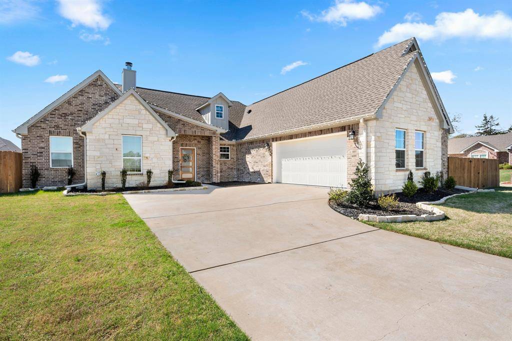 1000 Stone Hill, Mount Pleasant, TX 75455