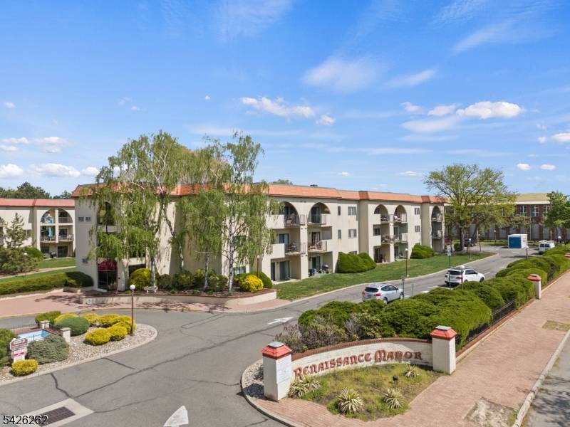 2 Ann St #203, Clifton City, NJ 07013