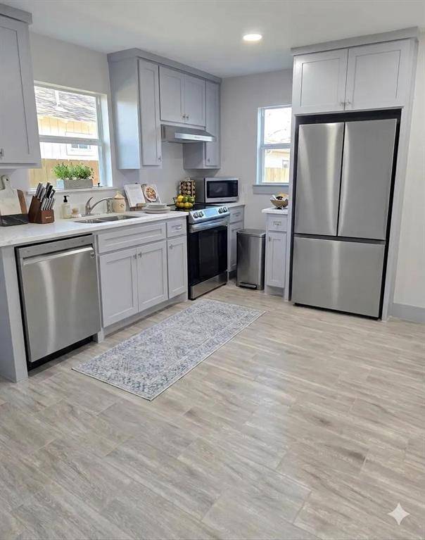2518 W Clarendon Drive, Dallas, TX 75211
