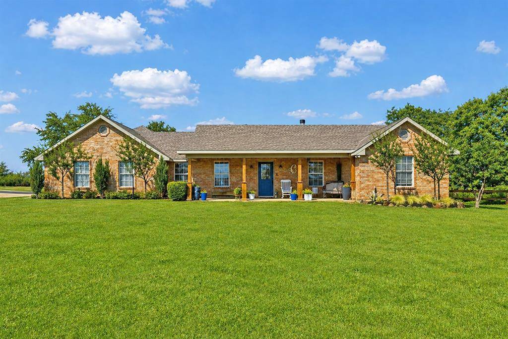 2590 W Blackjack Road, Aubrey, TX 76227