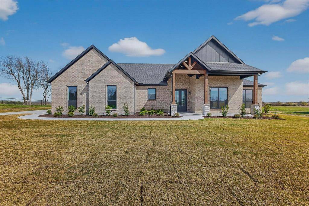 4961 County Road 1098, Celeste, TX 75423