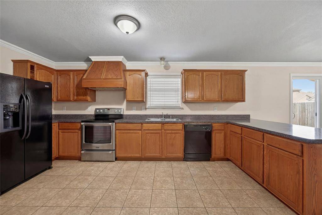 2008 Pine Knot Drive, Heartland, TX 75126