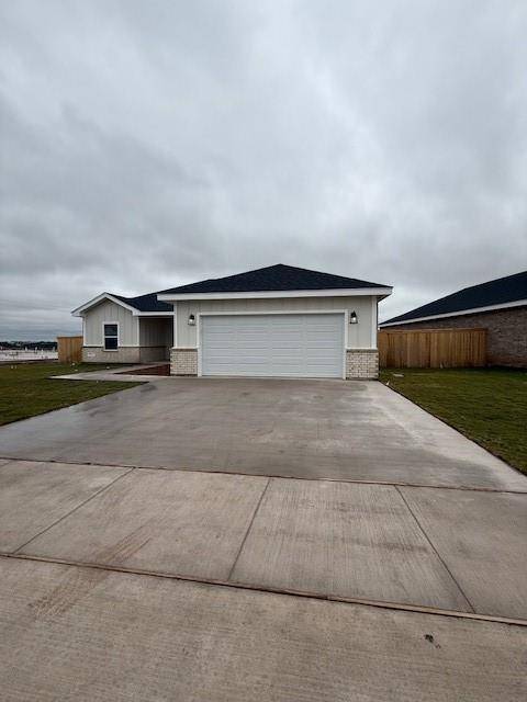 7017 Glen Abbey Road, Abilene, TX 79606