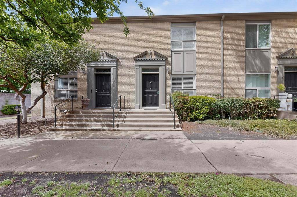 7506 W Northwest Highway #8, Dallas, TX 75225