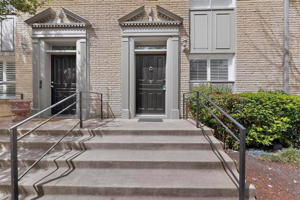 7506 W Northwest Highway #8, Dallas, TX 75225