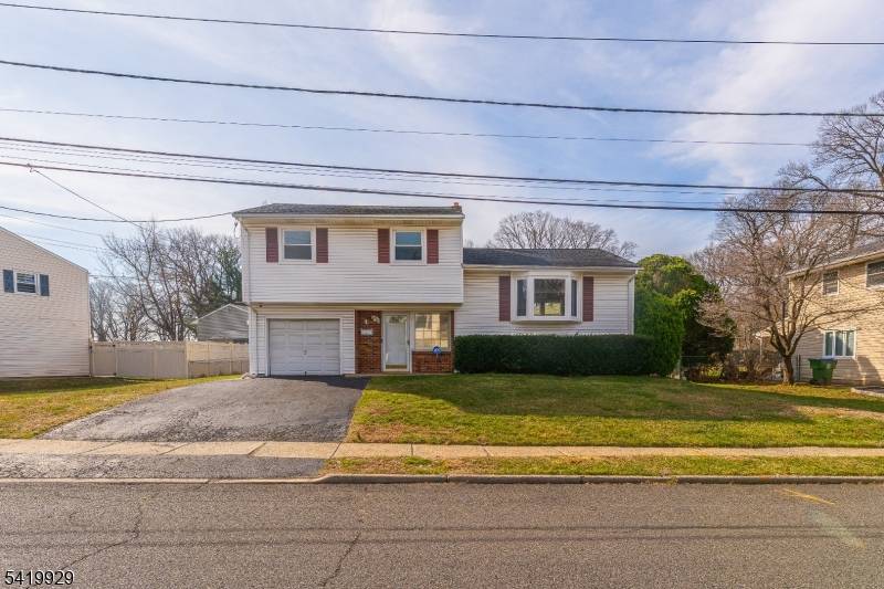 4 Estok Rd, Edison Twp., NJ 08817