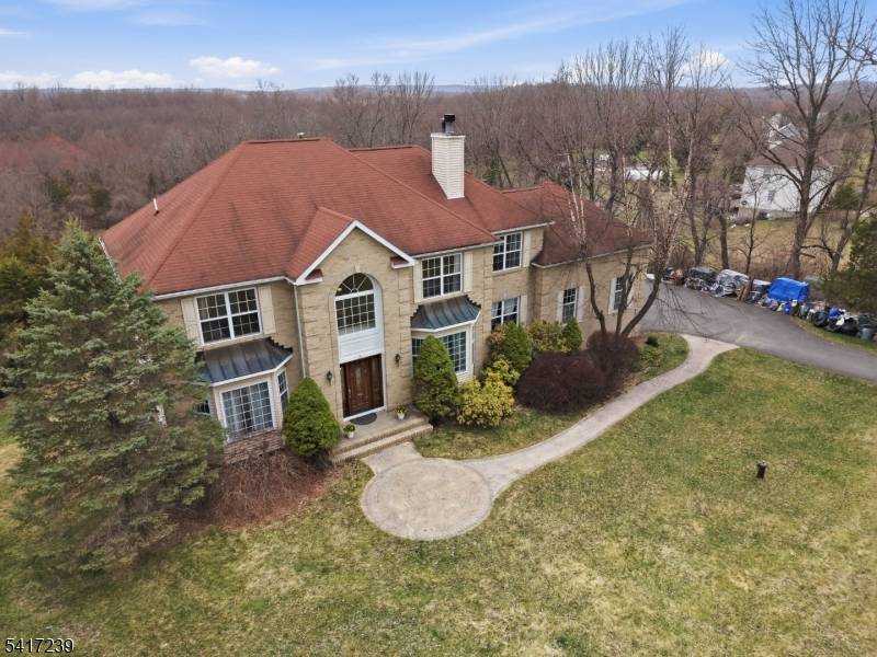 15 Dana Dr, Andover Twp., NJ 07848