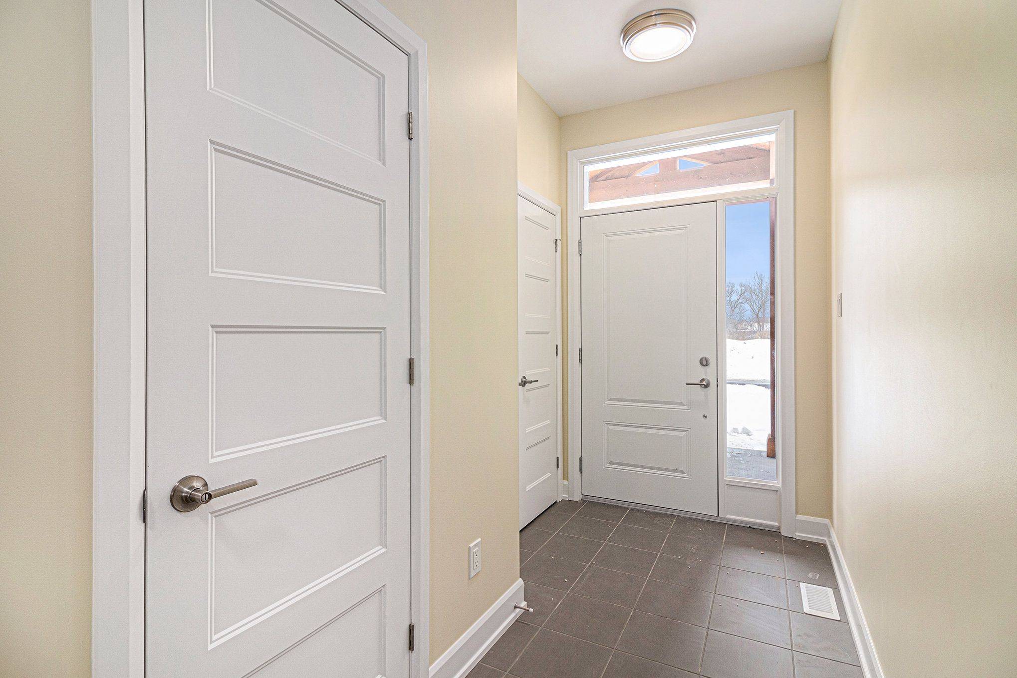 351 VOYAGEUR PL, Russell, ON K0A 1W0