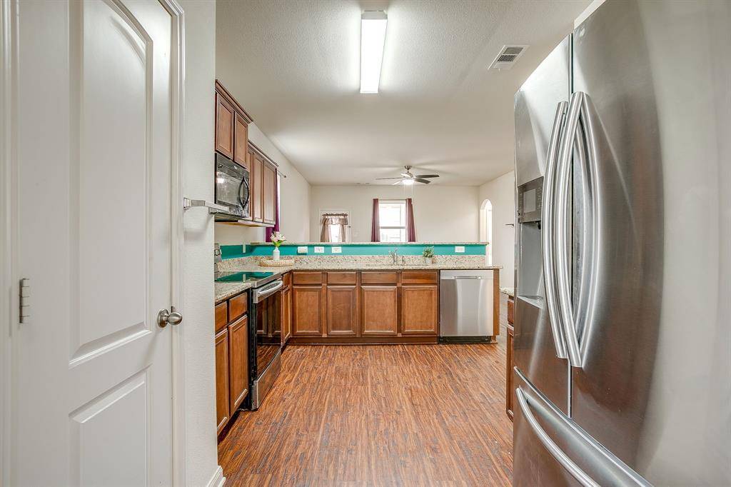 136 Kennedy Drive, Venus, TX 76084