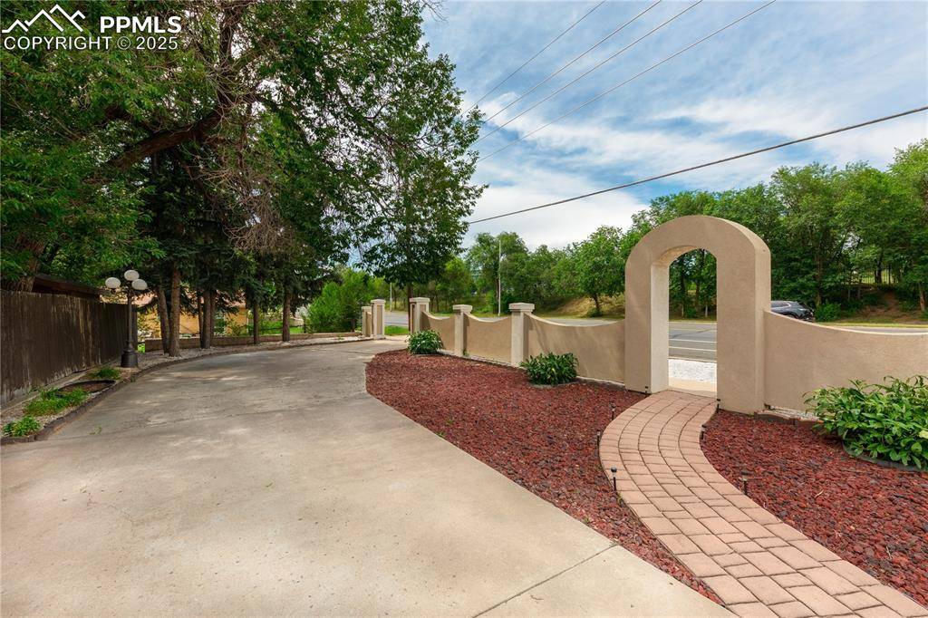 2205 Airport RD, Colorado Springs, CO 80910