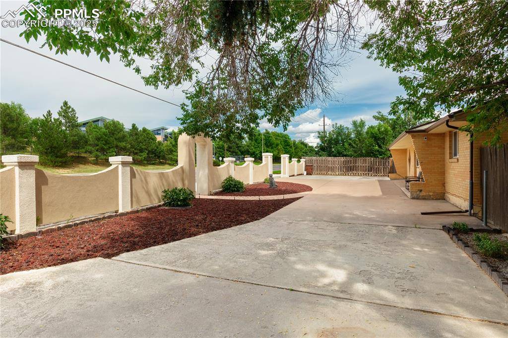 2205 Airport RD, Colorado Springs, CO 80910