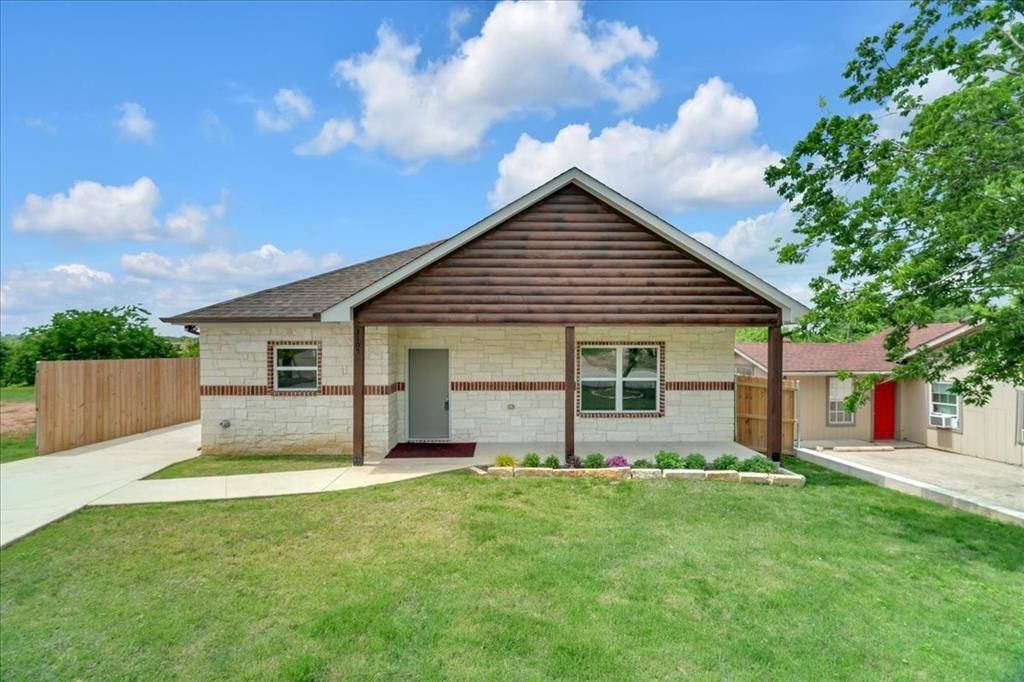 3105 N Pecan Street, Fort Worth, TX 76106