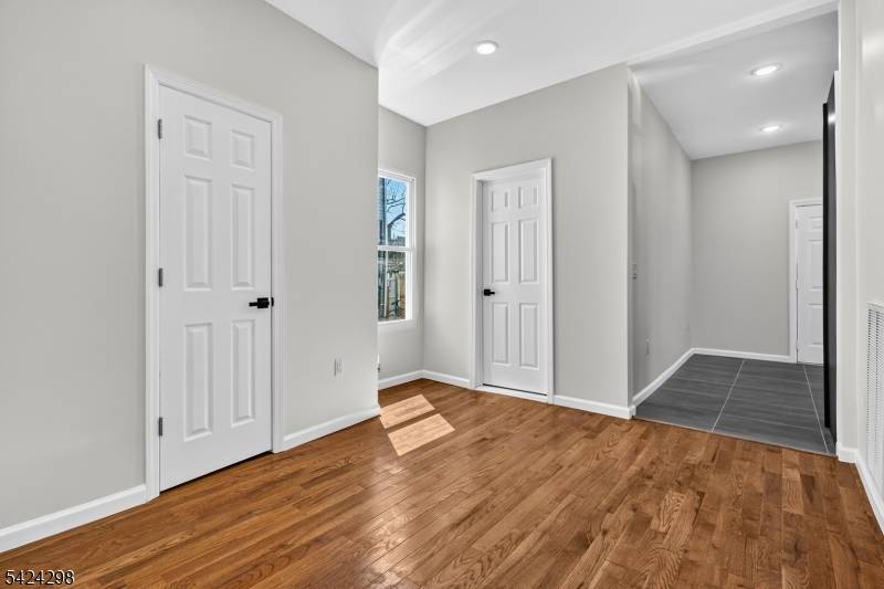 562 Tremont Ave, City Of Orange Twp., NJ 07050