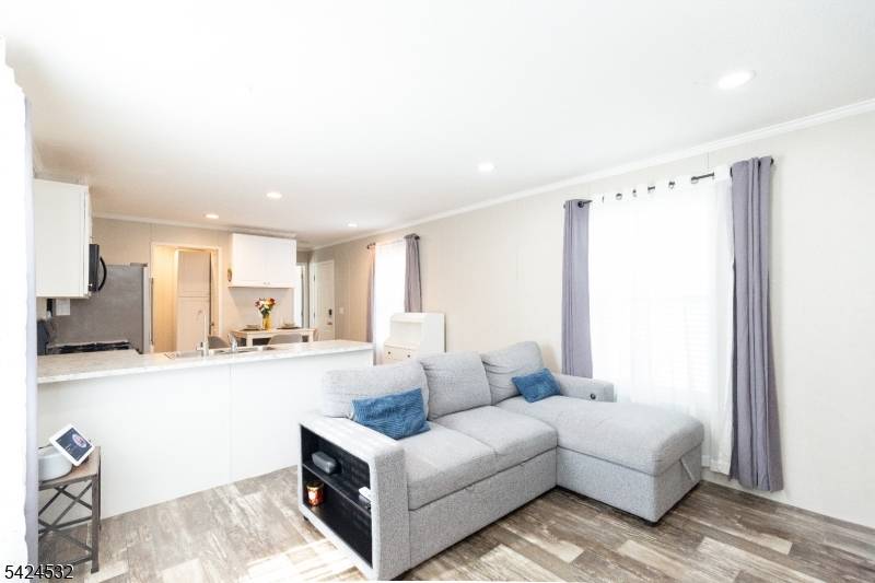 12 Maine St, South Brunswick Twp., NJ 08852