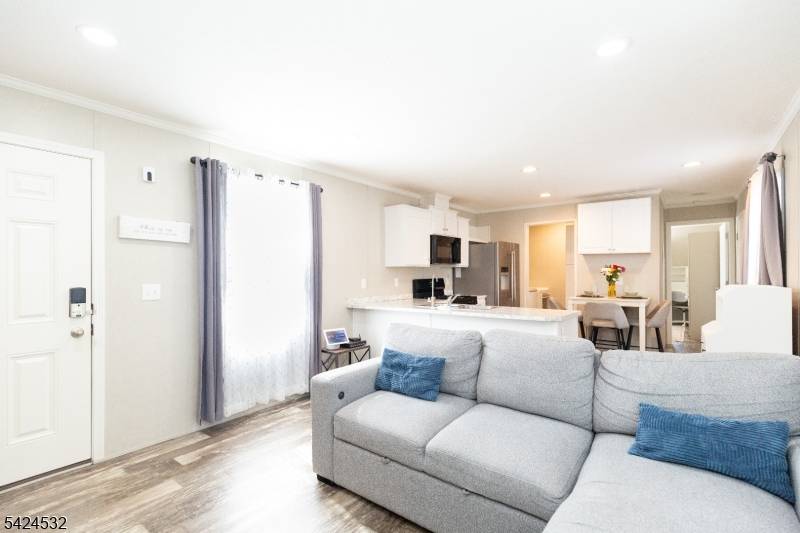 12 Maine St, South Brunswick Twp., NJ 08852