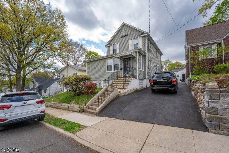 100 Washington Pl, Teaneck Twp., NJ 07666