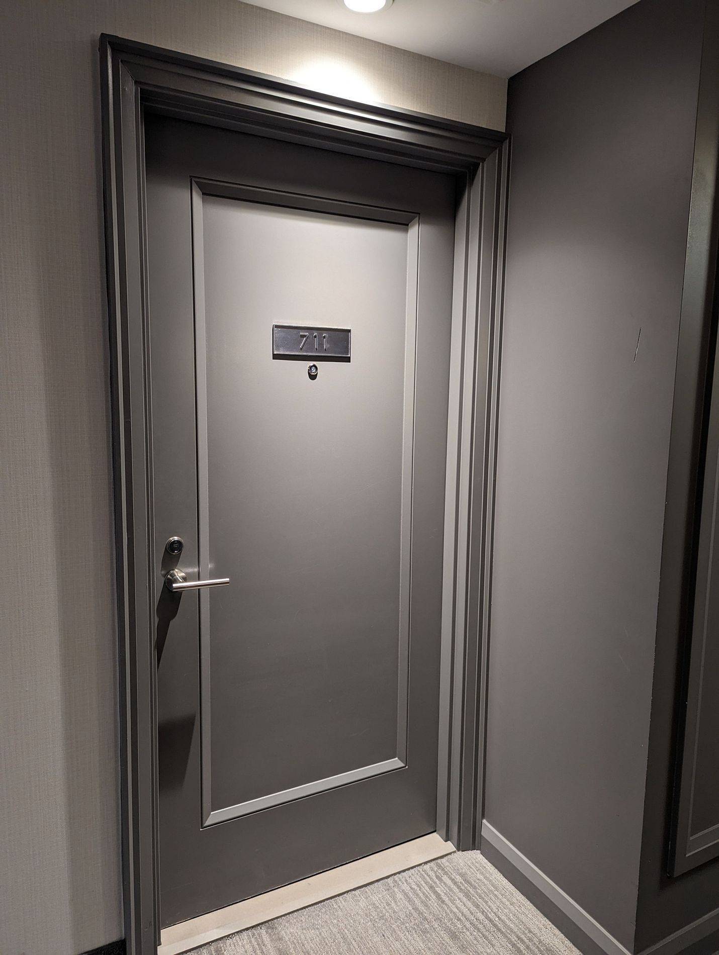 155 Yorkville AVE #711, Toronto C02, ON M5R 1C4