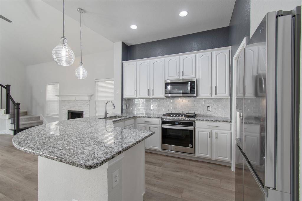 1801 Azalea Drive, Savannah, TX 76227