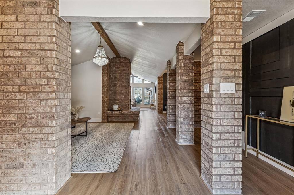 4512 Ranch View Road, Fort Worth, TX 76109