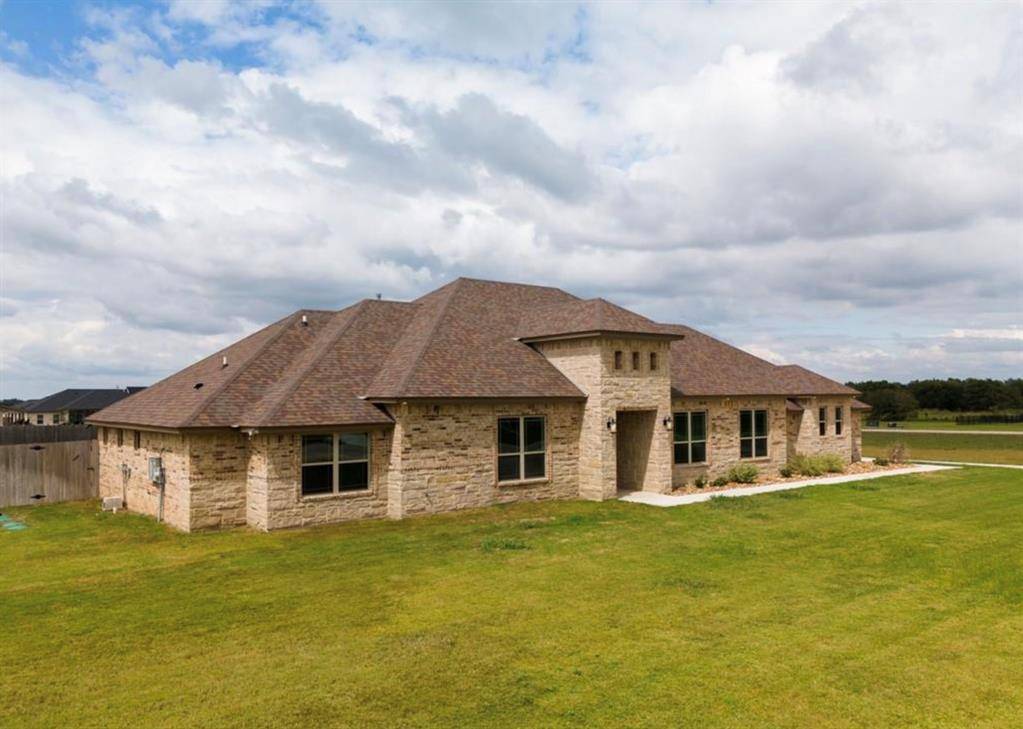 930 Inka Road, Salado, TX 76571